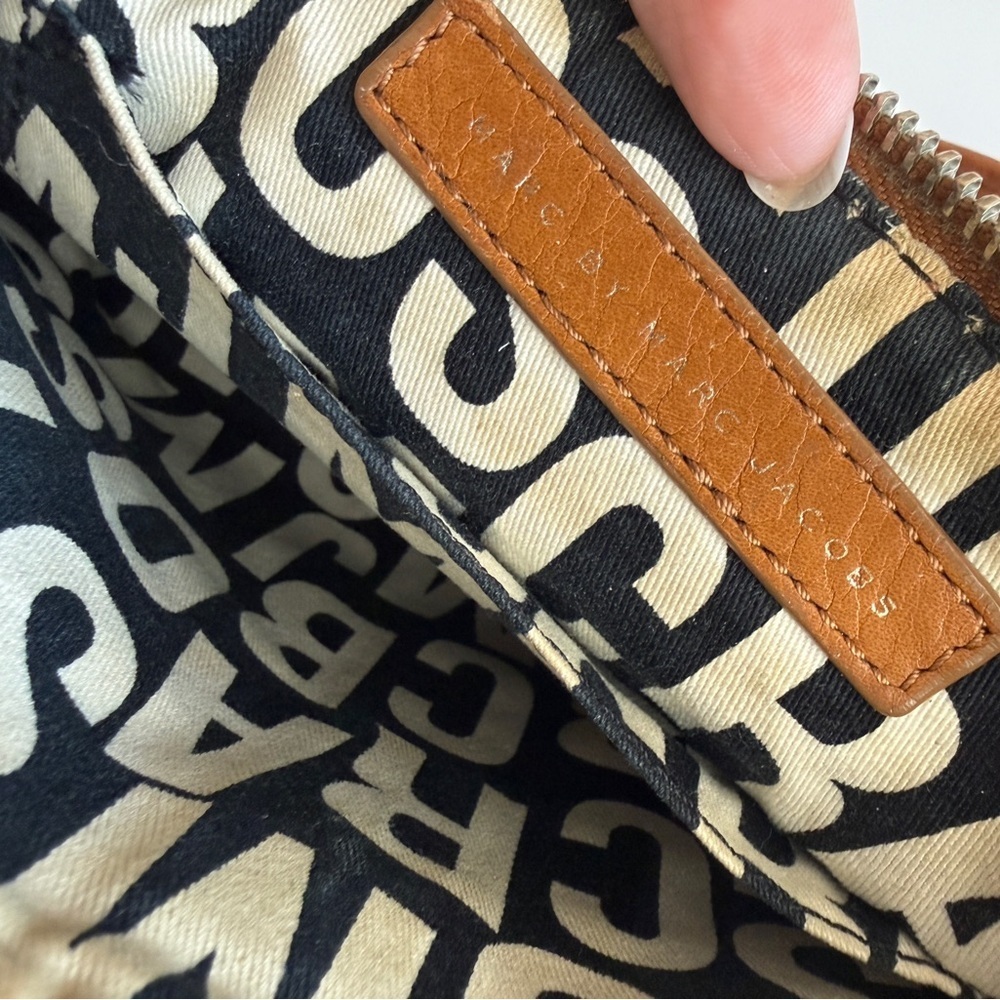 Marc Jacobs Y2K brown cognac turnlock Tan Leather Crossbody Bag - Picture 9 of 13